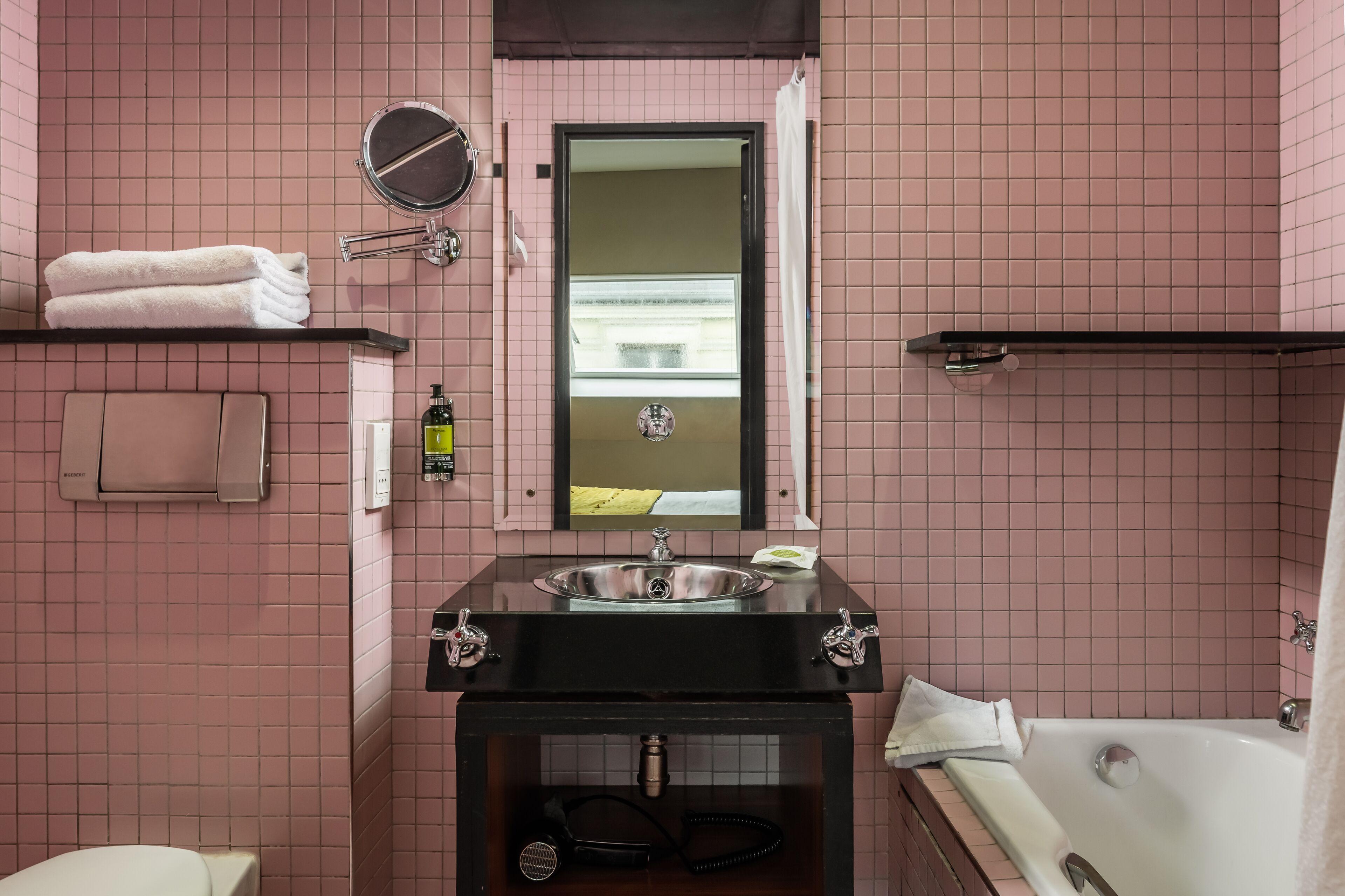 Chateaudun Opera Hotel