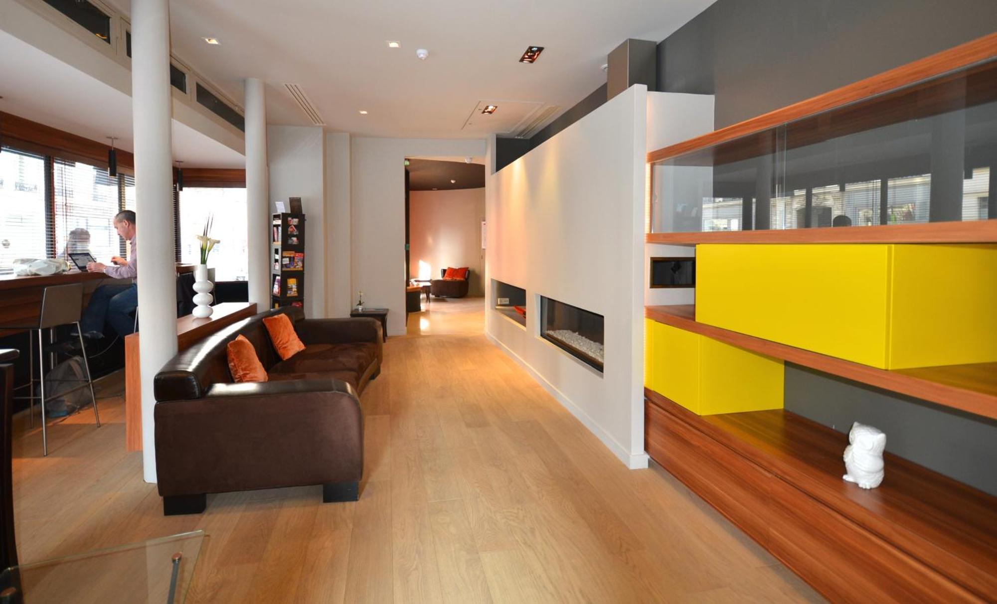 Chateaudun Opéra Hotel 3*